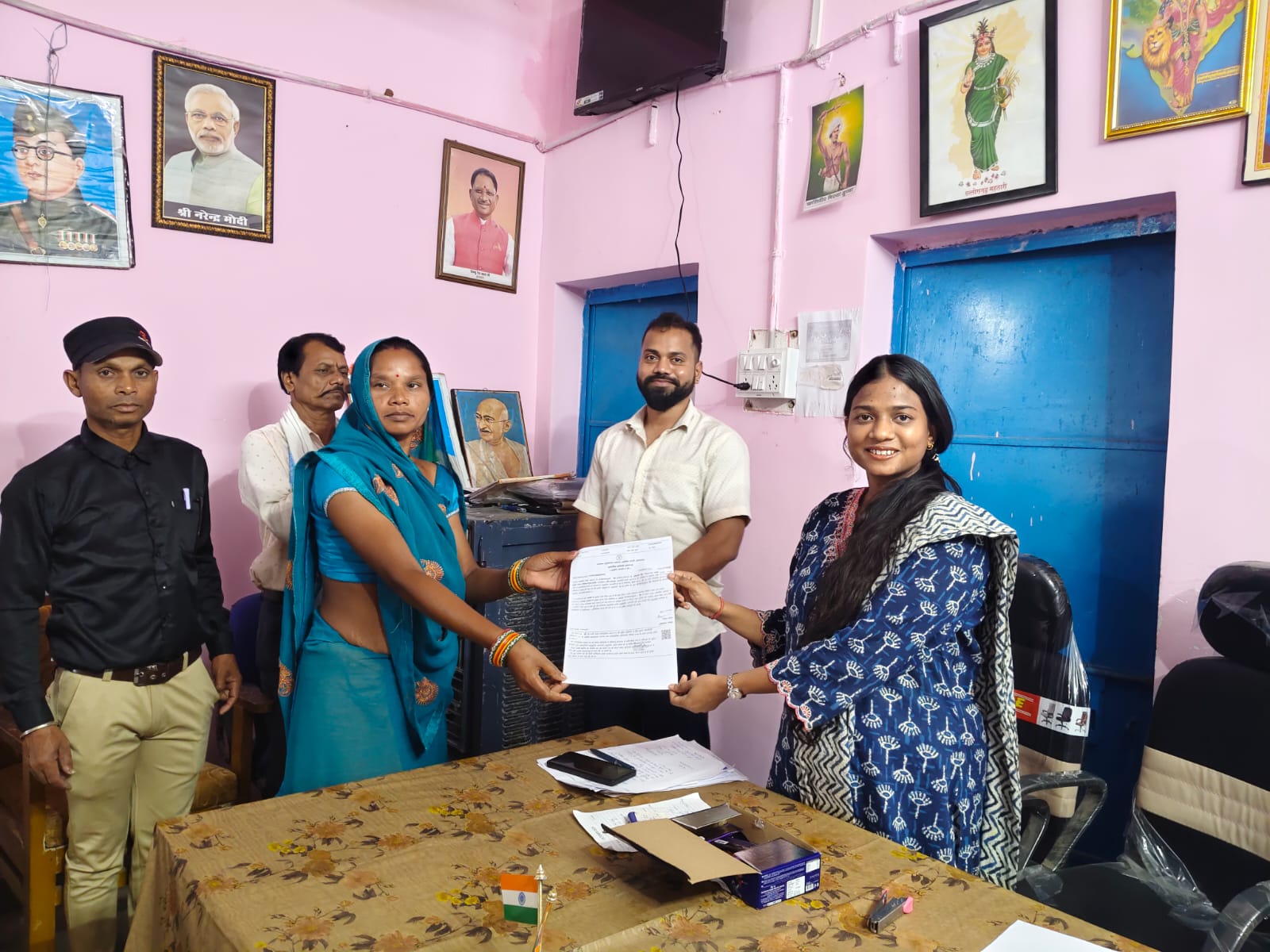 जनसुविधा को ध्यान में रखते हुए कलेक्टर के निर्देशानुसार तहसील कार्यालयों में आयोजित किया गया जनदर्शन,
