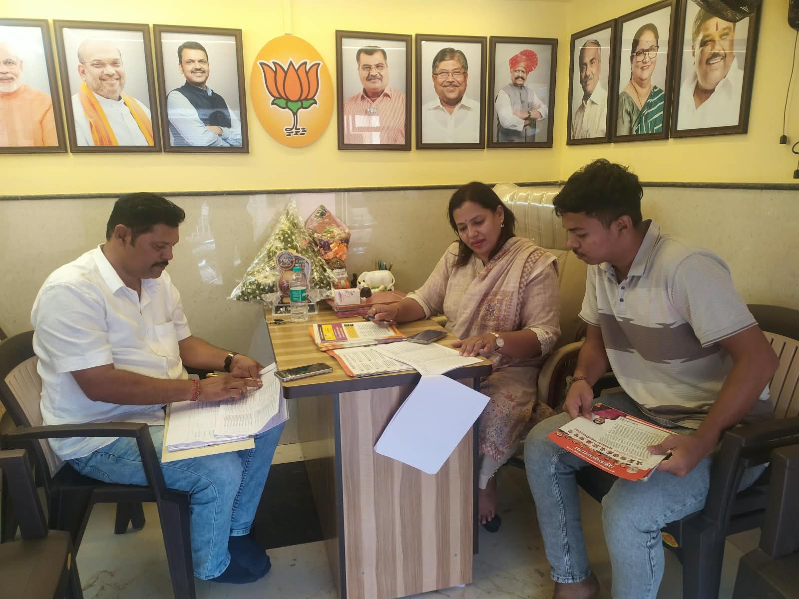 पुणे ग्रॅज्युएट एवं शिक्षक निर्वाचन क्षेत्र के चुनाव; मिरज में महायुति के सभी नगरसेवक और नगरसेविका प्रचार मे सक्रिय