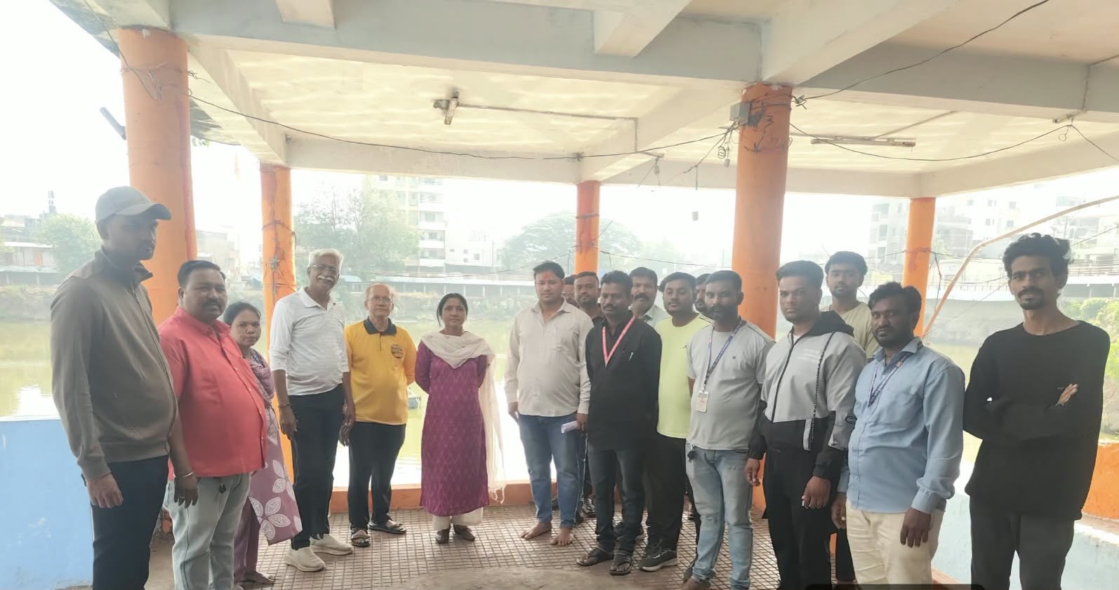 दुर्गा माता सार्वजनिक मंडलों की मूर्तियों के विसर्जन के मद्देनज़र गणेश तालाब परिसर में विशेष स्वच्छता अभियान; उपायुक्त स्मृति पाटिल एक्शन मोड में।